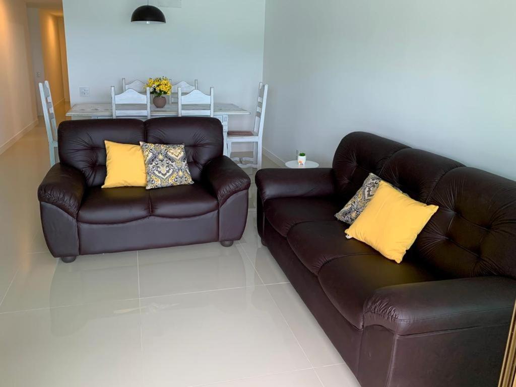 Apartamento Praia Dos Anjos 2 Vagas De Garagem E Ar-Condicionado Arraial do Cabo Esterno foto